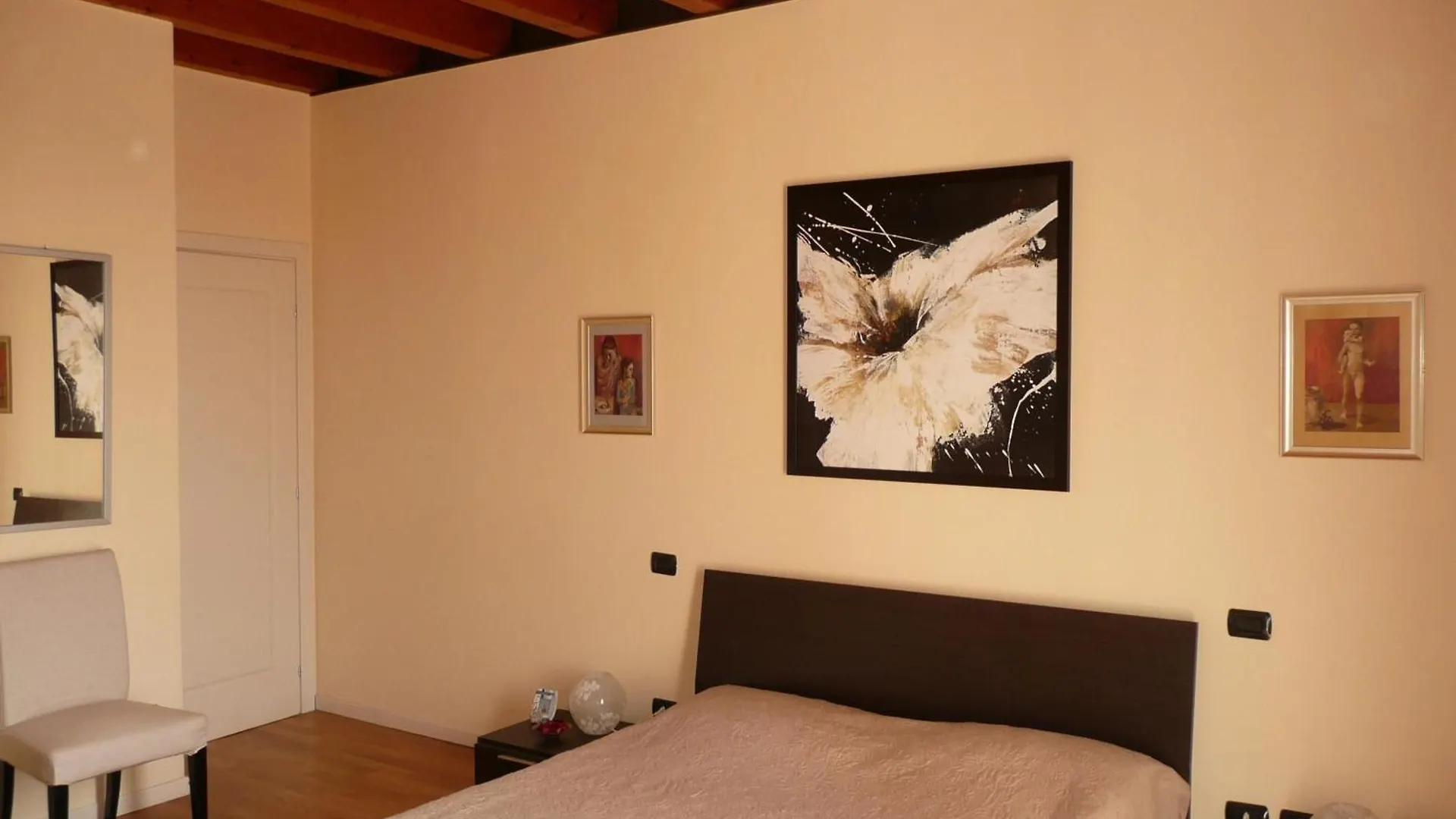 Apartamento Stilvolle Wohnung In Toscolano-Maderno